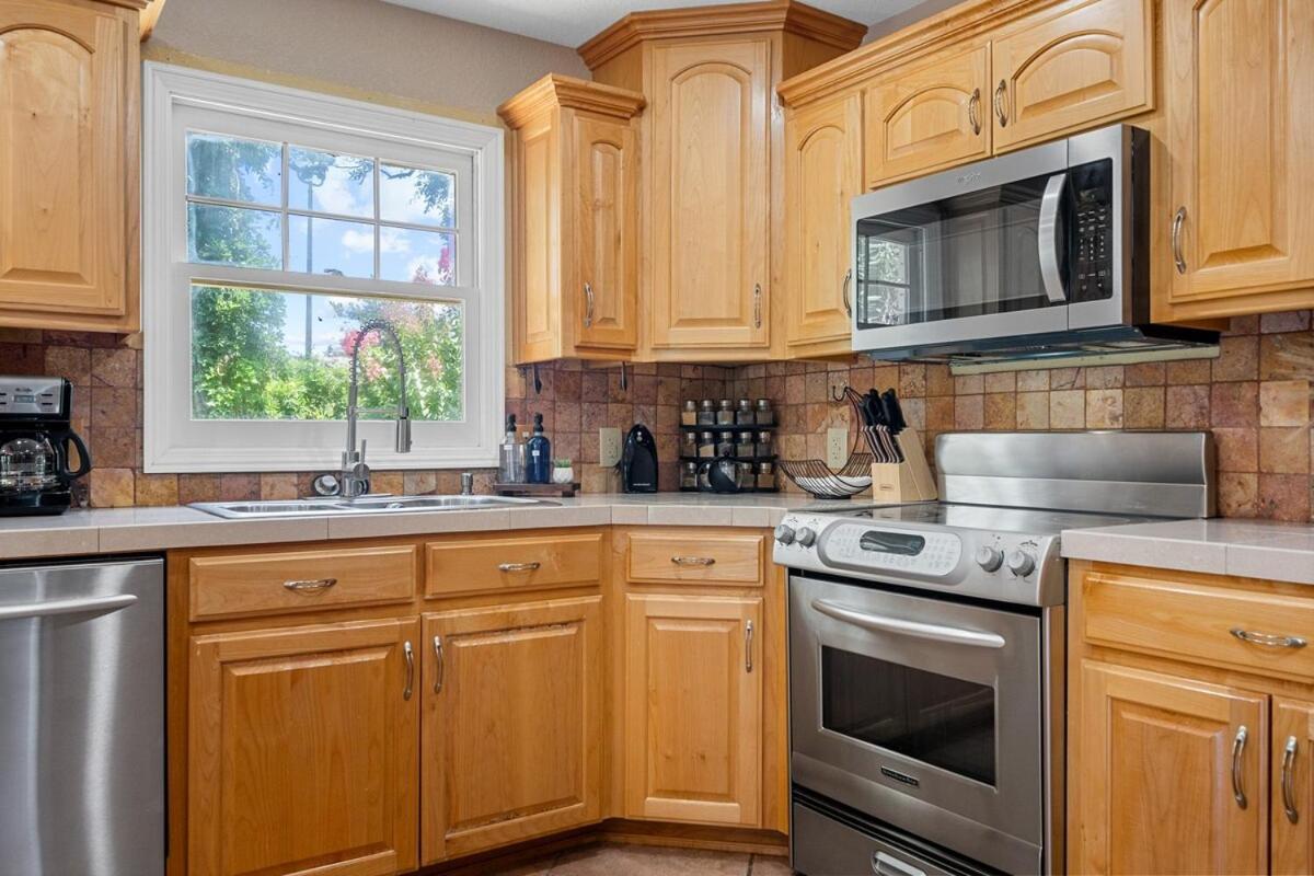 Steps To The Lake, Game Room & More! Sleeps 9 Lake Hamilton Εξωτερικό φωτογραφία