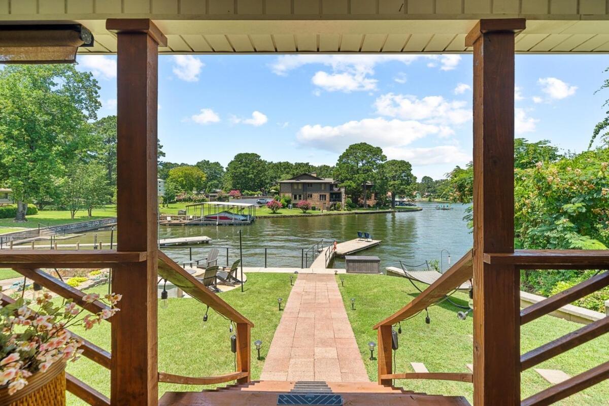 Steps To The Lake, Game Room & More! Sleeps 9 Lake Hamilton Εξωτερικό φωτογραφία