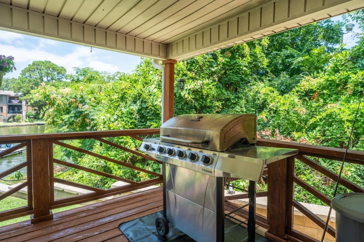 Steps To The Lake, Game Room & More! Sleeps 9 Lake Hamilton Εξωτερικό φωτογραφία